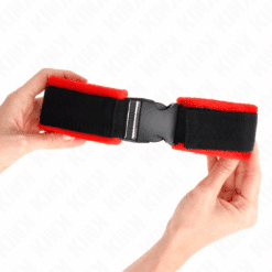 Comprar KINK - MUÑEQUERAS NYLON ROJO-NEGRO MODELO 1 AJUSTABLE 25-35 CM X 6 CM al mejor precio - Envíos Discretos
