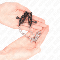 Comprar KINK - PINZAS PARA PEZONES PLANAS NEGRO CON CADENA PLATEADO 30 CM al mejor precio - Envíos Discretos