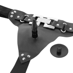 Comprar HARNESS ATTRACTION - ARNÉS DELUXE CON VIBRACIÓN REALÍSTICO 18 CM -O- 4.5 CM al mejor precio - Envíos Discretos